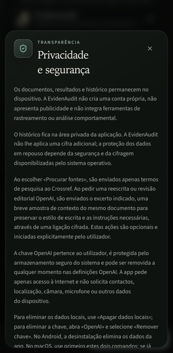 Painel de privacidade e segurança, que explica o que fica no dispositivo e o que é enviado ao Crossref e à OpenAI.